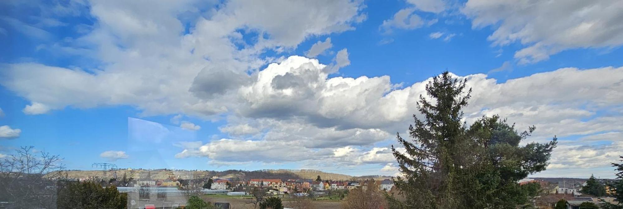 Sehr Schoenes Und Grosses Haus In Dresden - Partys Und Andere Feierlichkeiten Sind Wegen Eventueller Laermbelaestigung Nicht Gestattet Exteriér fotografie
