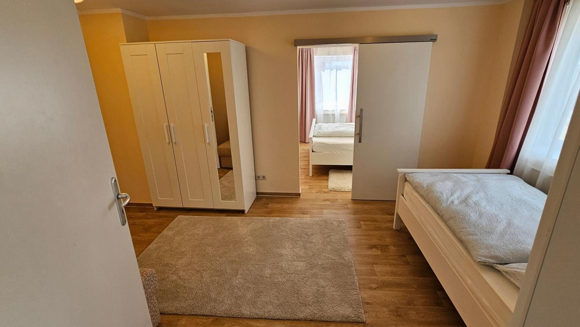 Sehr Schoenes Und Grosses Haus In Dresden - Partys Und Andere Feierlichkeiten Sind Wegen Eventueller Laermbelaestigung Nicht Gestattet Exteriér fotografie