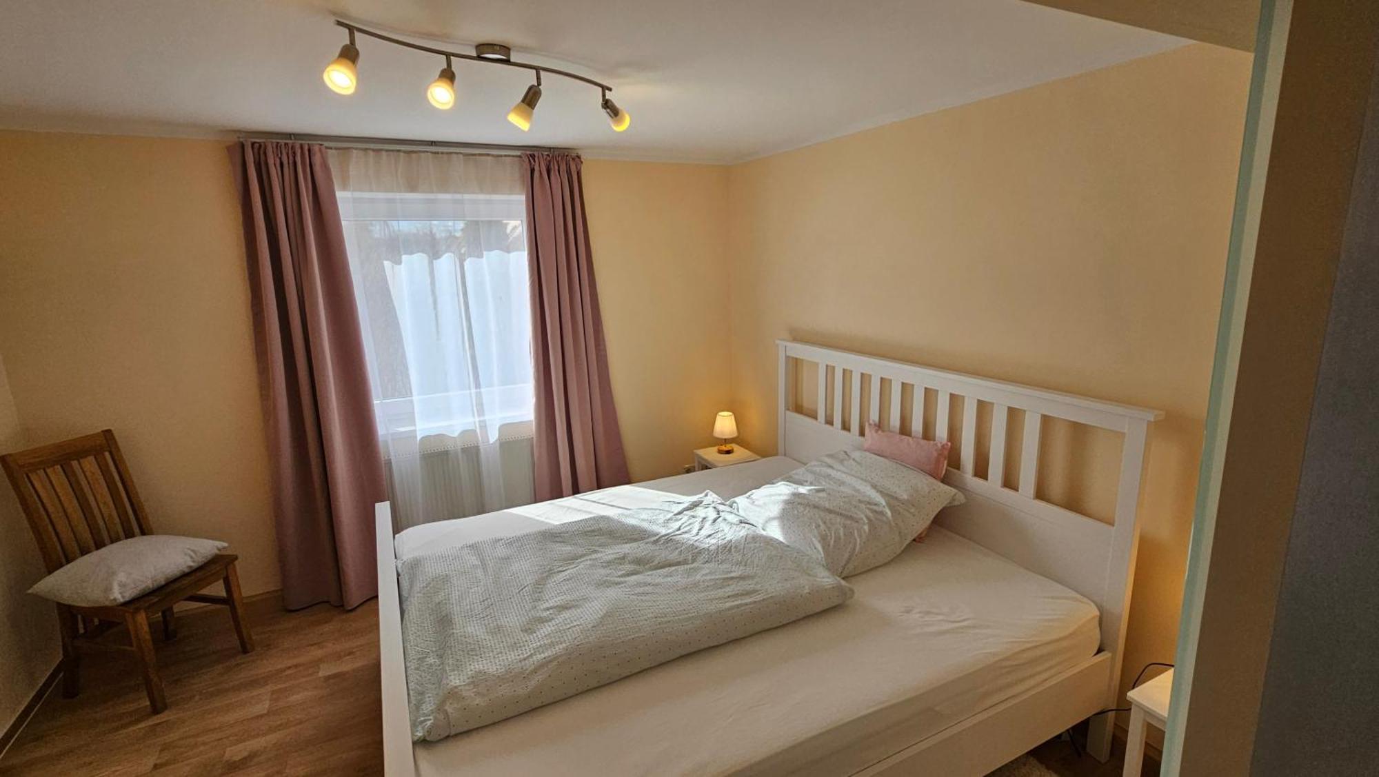 Sehr Schoenes Und Grosses Haus In Dresden - Partys Und Andere Feierlichkeiten Sind Wegen Eventueller Laermbelaestigung Nicht Gestattet Exteriér fotografie